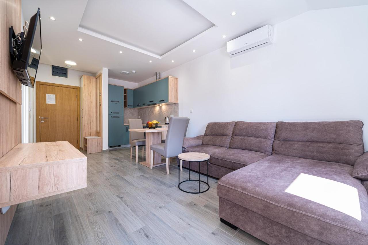 Marea Apartment