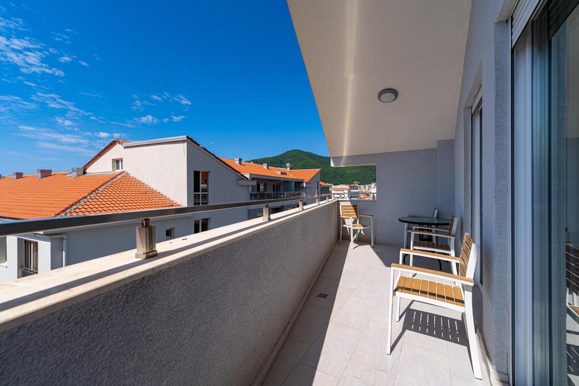 Apartment Marea Budva